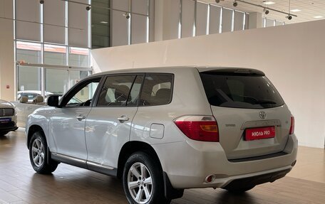 Toyota Highlander III, 2008 год, 1 650 000 рублей, 6 фотография