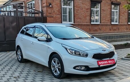 KIA cee'd III, 2015 год, 1 550 000 рублей, 2 фотография