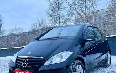 Mercedes-Benz A-Класс, 2012 год, 850 000 рублей, 1 фотография