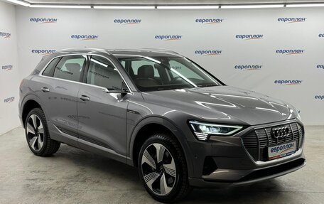 Audi e-tron I, 2020 год, 5 500 000 рублей, 2 фотография