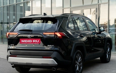 Toyota RAV4, 2024 год, 4 890 000 рублей, 13 фотография