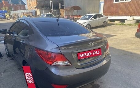 Hyundai Solaris II рестайлинг, 2012 год, 735 000 рублей, 4 фотография