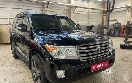 Toyota Land Cruiser 200, 2014 год, 4 870 000 рублей, 1 фотография