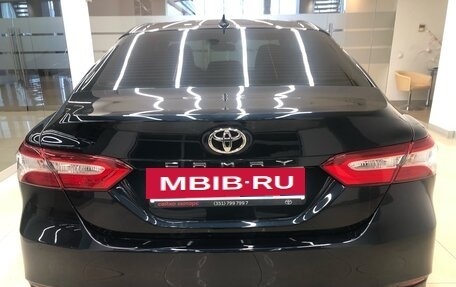 Toyota Camry, 2020 год, 2 800 000 рублей, 5 фотография