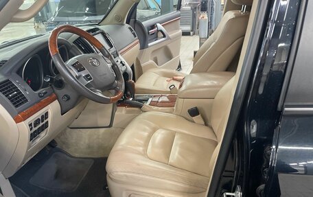 Toyota Land Cruiser 200, 2014 год, 4 870 000 рублей, 2 фотография