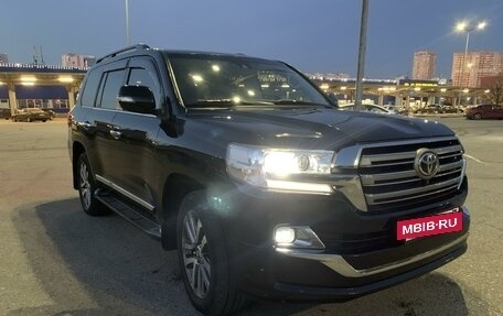 Toyota Land Cruiser 200, 2016 год, 7 300 000 рублей, 3 фотография