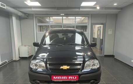 Chevrolet Niva I рестайлинг, 2011 год, 630 000 рублей, 2 фотография