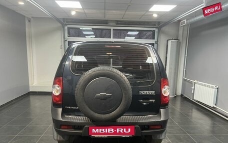 Chevrolet Niva I рестайлинг, 2011 год, 630 000 рублей, 5 фотография