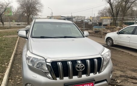 Toyota Land Cruiser Prado 150 рестайлинг 2, 2016 год, 3 200 000 рублей, 1 фотография