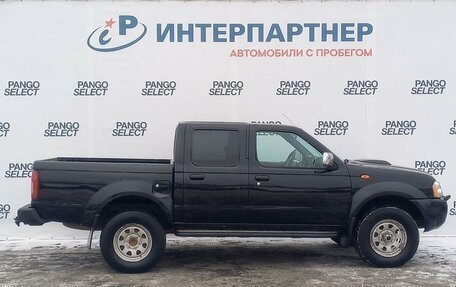 Nissan NP300, 2011 год, 1 014 100 рублей, 4 фотография