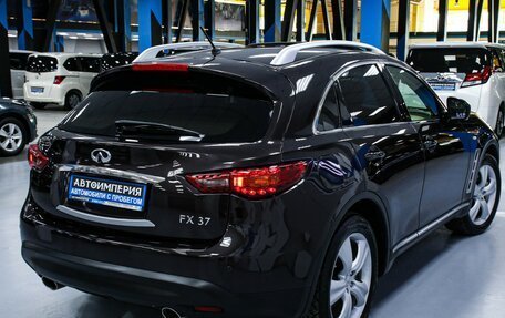 Infiniti FX II, 2011 год, 2 188 000 рублей, 10 фотография