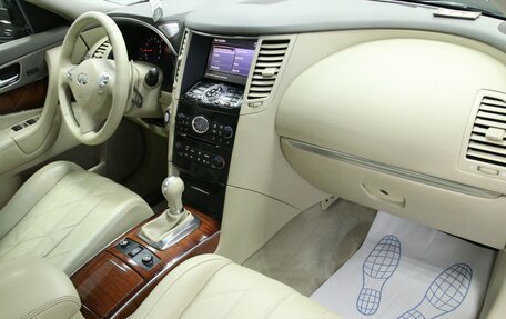 Infiniti FX II, 2011 год, 2 188 000 рублей, 19 фотография