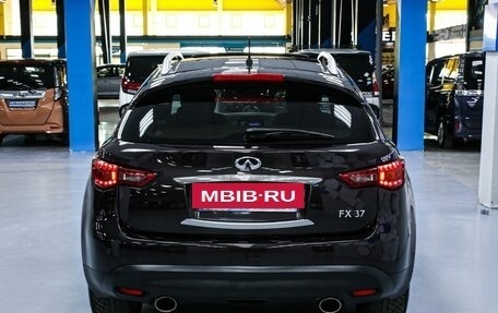 Infiniti FX II, 2011 год, 2 188 000 рублей, 11 фотография