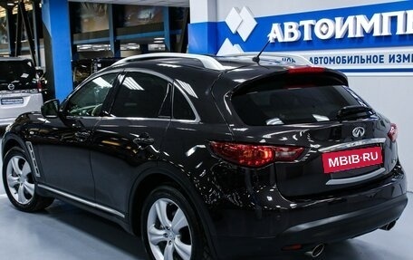 Infiniti FX II, 2011 год, 2 188 000 рублей, 12 фотография