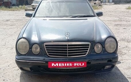 Mercedes-Benz E-Класс, 2000 год, 650 000 рублей, 5 фотография