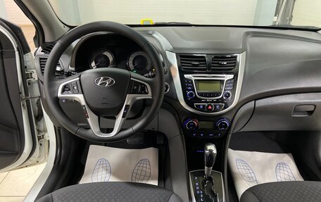 Hyundai Solaris II рестайлинг, 2013 год, 1 145 000 рублей, 23 фотография