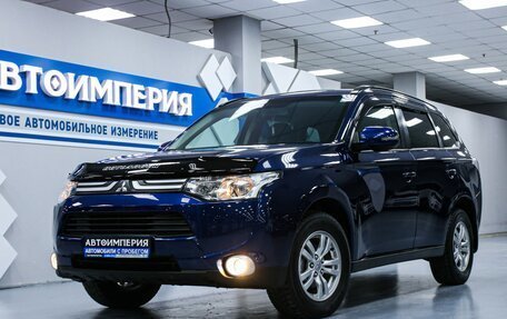 Mitsubishi Outlander III рестайлинг 3, 2013 год, 1 718 000 рублей, 2 фотография