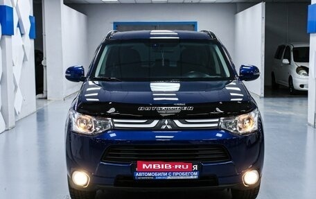 Mitsubishi Outlander III рестайлинг 3, 2013 год, 1 718 000 рублей, 6 фотография