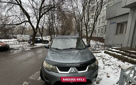 Mitsubishi Outlander III рестайлинг 3, 2008 год, 1 200 000 рублей, 5 фотография