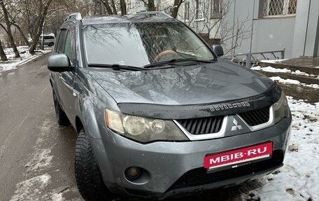 Mitsubishi Outlander III рестайлинг 3, 2008 год, 1 200 000 рублей, 4 фотография