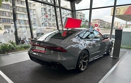 Audi RS 7, 2024 год, 26 000 000 рублей, 3 фотография