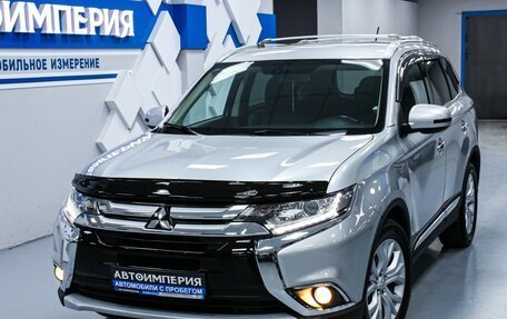 Mitsubishi Outlander III рестайлинг 3, 2016 год, 2 103 000 рублей, 5 фотография