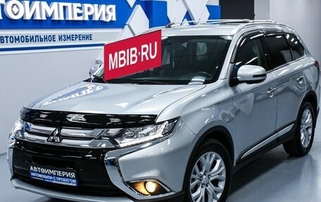 Mitsubishi Outlander III рестайлинг 3, 2016 год, 2 103 000 рублей, 4 фотография