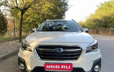 Subaru Outback IV рестайлинг, 2020 год, 3 430 000 рублей, 2 фотография