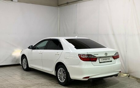 Toyota Camry, 2017 год, 2 430 000 рублей, 7 фотография