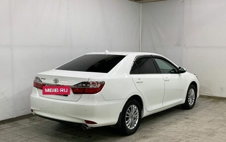 Toyota Camry, 2017 год, 2 430 000 рублей, 5 фотография