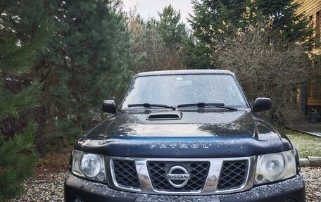 Nissan Patrol, 2005 год, 1 650 000 рублей, 10 фотография