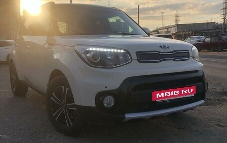 KIA Soul II рестайлинг, 2017 год, 1 800 000 рублей, 25 фотография