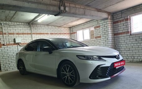 Toyota Camry, 2021 год, 3 555 000 рублей, 9 фотография