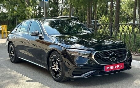 Mercedes-Benz E-Класс, 2023 год, 13 600 000 рублей, 1 фотография