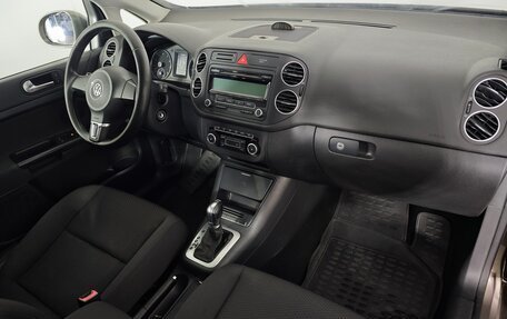 Volkswagen Golf Plus II, 2011 год, 829 000 рублей, 12 фотография