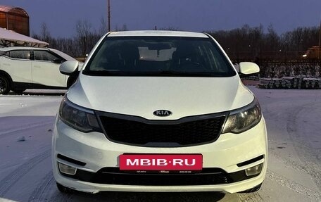 KIA Rio III рестайлинг, 2016 год, 1 290 000 рублей, 2 фотография