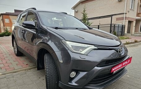 Toyota RAV4, 2016 год, 2 275 000 рублей, 11 фотография