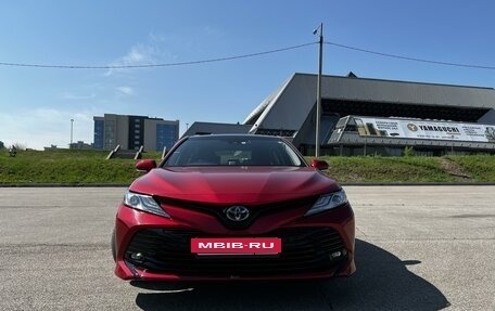 Toyota Camry, 2018 год, 2 500 000 рублей, 2 фотография