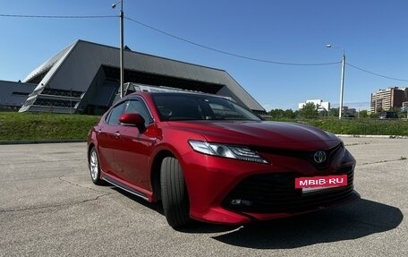 Toyota Camry, 2018 год, 2 500 000 рублей, 3 фотография