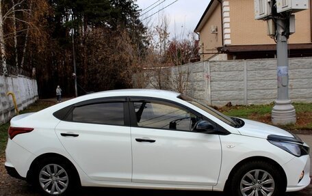 Hyundai Solaris II рестайлинг, 2020 год, 1 600 000 рублей, 6 фотография