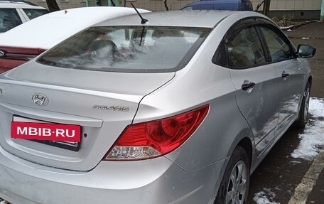 Hyundai Solaris II рестайлинг, 2011 год, 980 000 рублей, 2 фотография