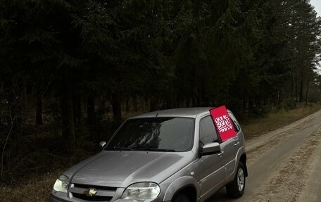 Chevrolet Niva I рестайлинг, 2007 год, 425 000 рублей, 1 фотография