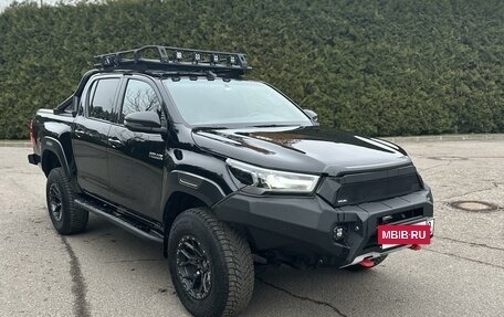 Toyota Hilux VIII, 2021 год, 7 390 000 рублей, 3 фотография