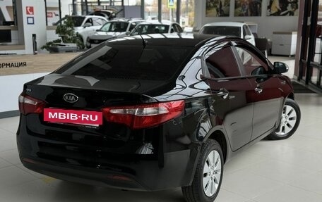 KIA Rio III рестайлинг, 2011 год, 780 000 рублей, 6 фотография