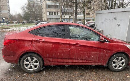 Hyundai Solaris II рестайлинг, 2012 год, 920 000 рублей, 3 фотография