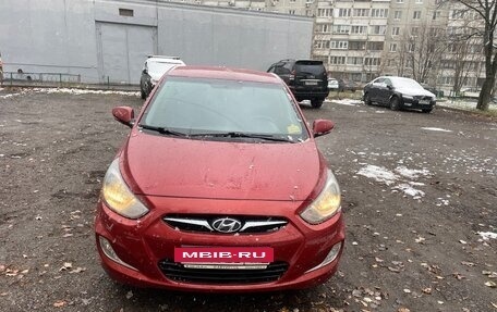 Hyundai Solaris II рестайлинг, 2012 год, 920 000 рублей, 2 фотография