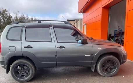 Chevrolet Niva I рестайлинг, 2014 год, 725 000 рублей, 6 фотография