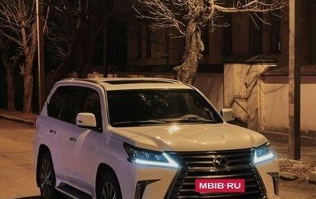 Lexus LX III, 2017 год, 8 199 999 рублей, 5 фотография