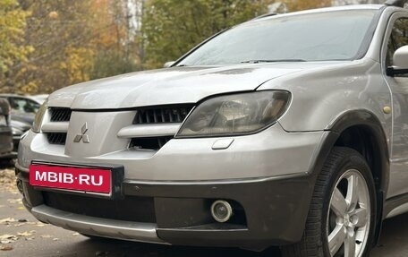 Mitsubishi Outlander III рестайлинг 3, 2004 год, 699 999 рублей, 1 фотография