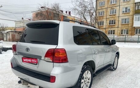 Toyota Land Cruiser 200, 2009 год, 2 600 000 рублей, 2 фотография